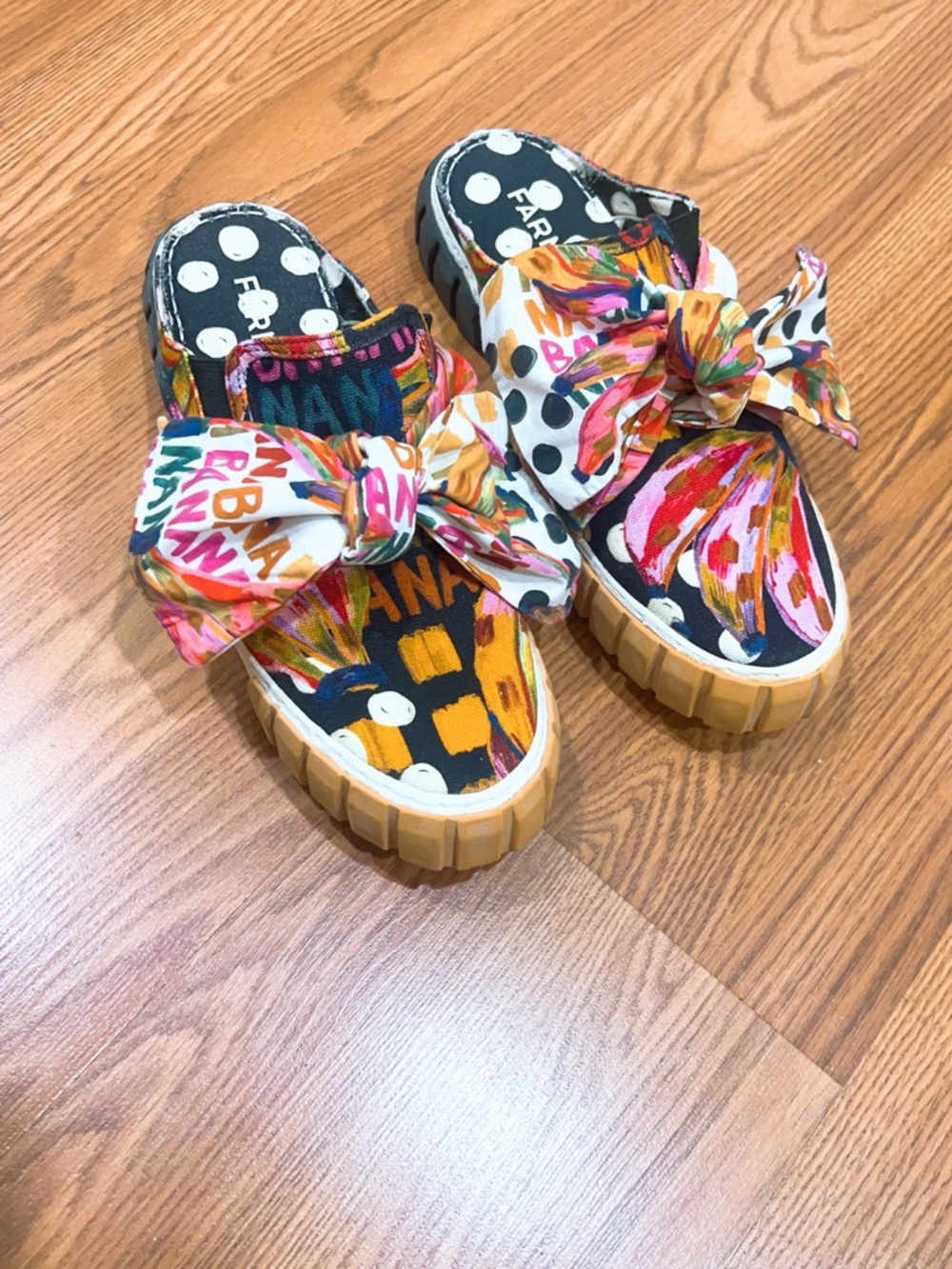 FARM RIO
Summer Bananatic platform mule  slip on polka dot bow tie Size 11